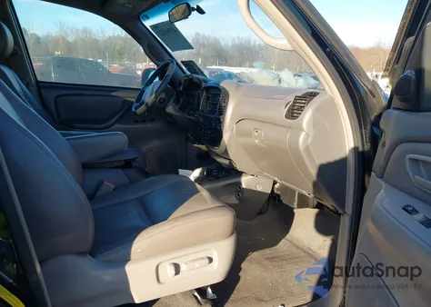 2005 Toyota Sequoia Sr5 V8 из США, поврежденный, VIN 5TDBT44A15S241922